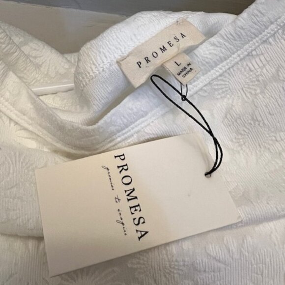 Three Bird Nest Floral Luxe Bodysuit, White, New, Size Large - Picture 5 of 9